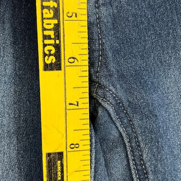 TRUE RELIGION Boys Slim Fit Jeans Size 4 Blue Denim Red Stitching Stretch Zipper - Picture 9 of 12